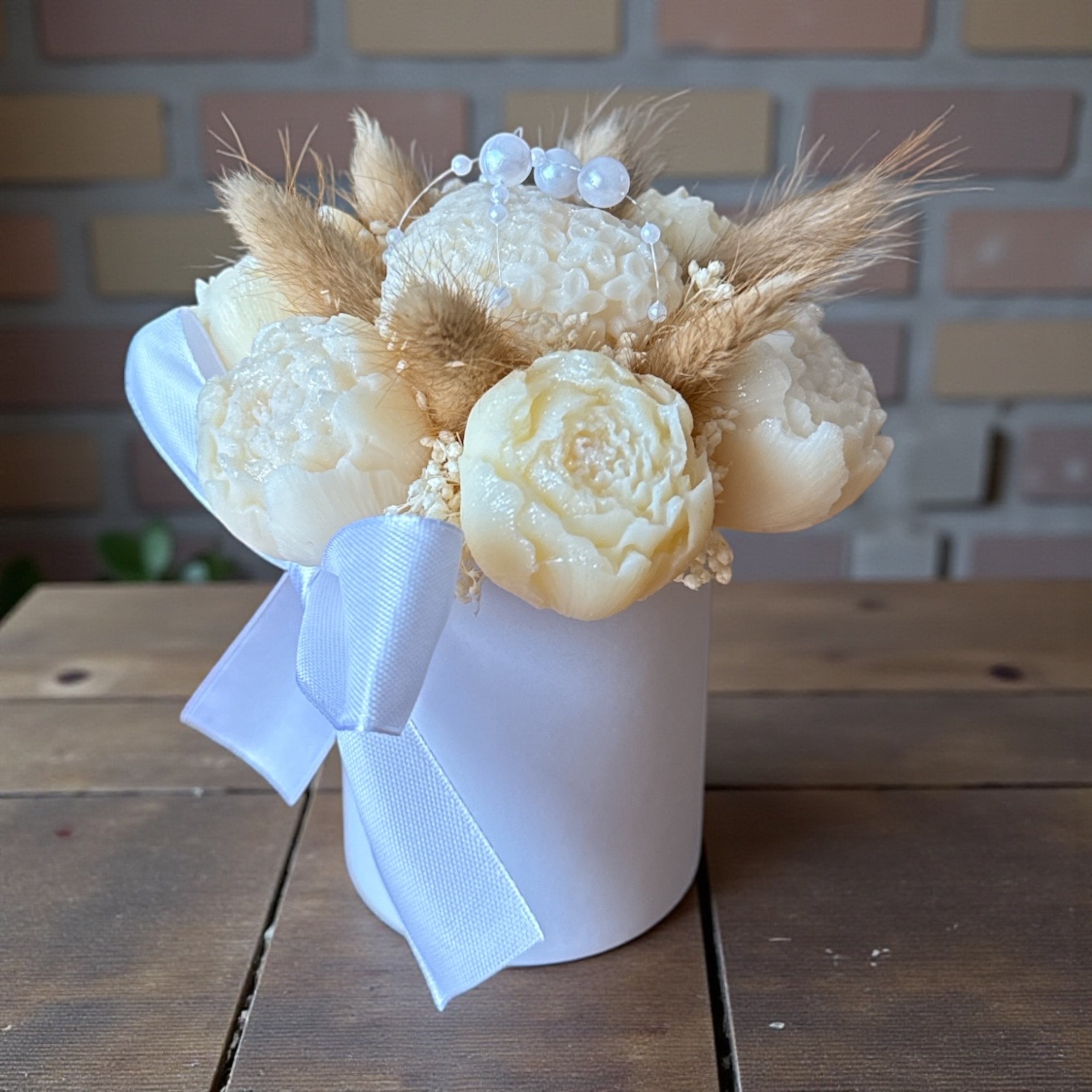 Mini Bouquet “L’Élégance d’un Jour” / Taille du bouquet : environ 12-13 cm