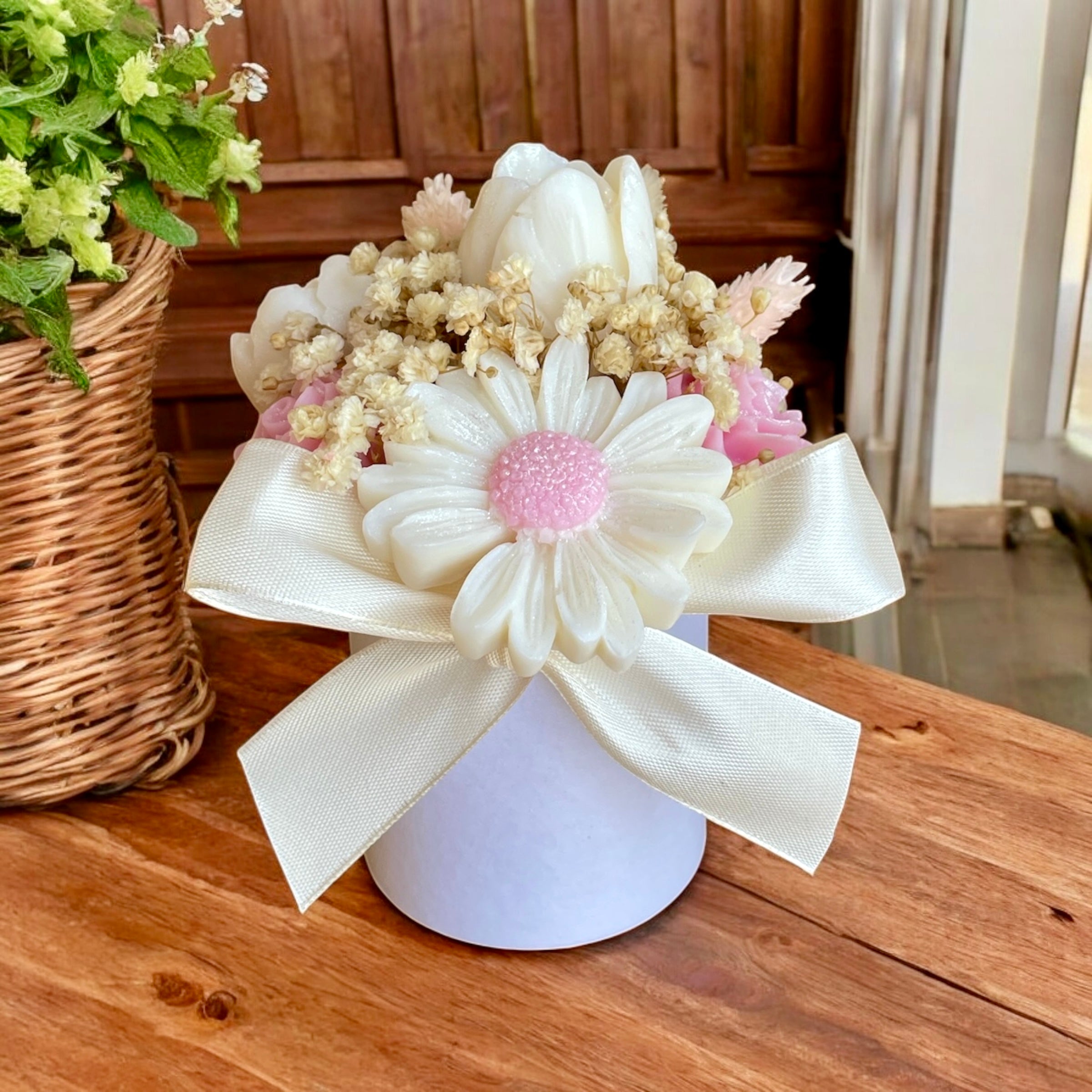 Mini Bouquet “Poésie Florale Rose” / Taille du bouquet : environ 12-13 cm