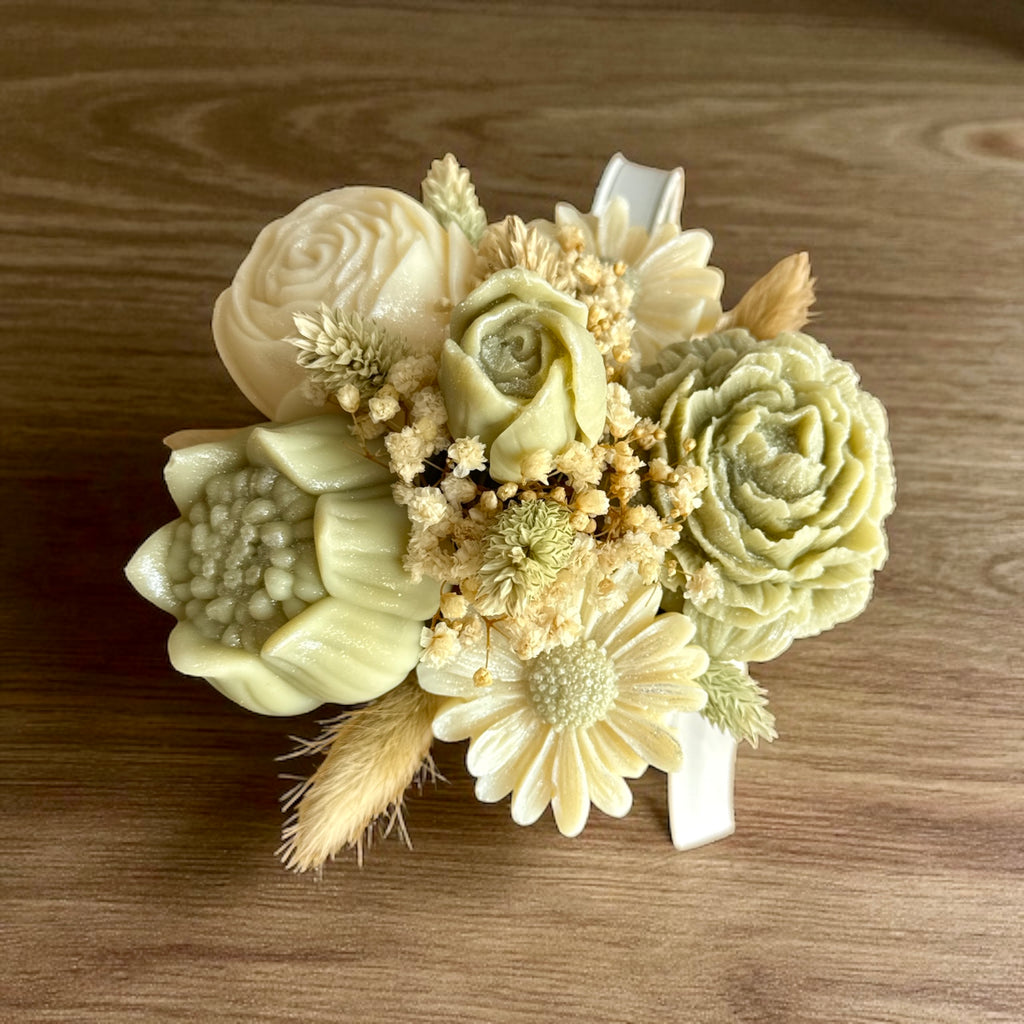 Charme Rustique en Fleurs olive et blanc