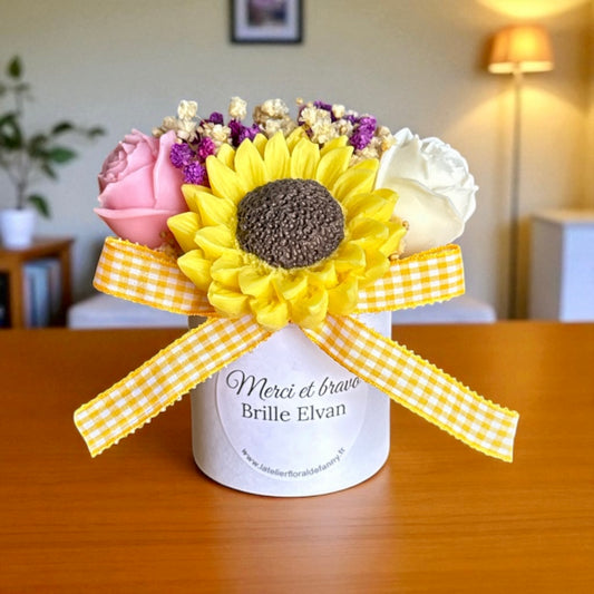 Mini Bouquet “Tournesol et Marguerite”/ Taille du bouquet : environ 12-13 cm