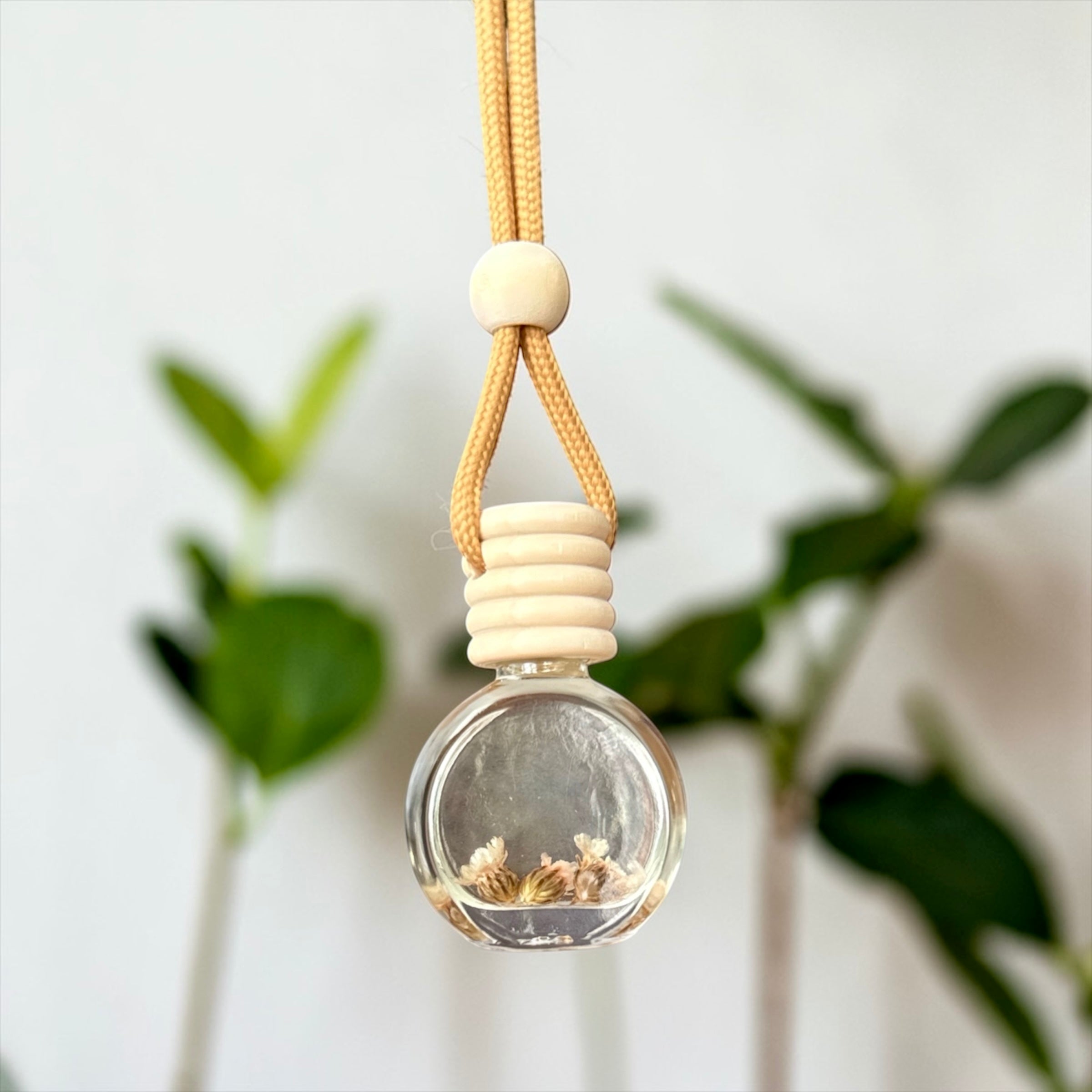 A Perfume of Escape: Car Diffuser with Elegant Design