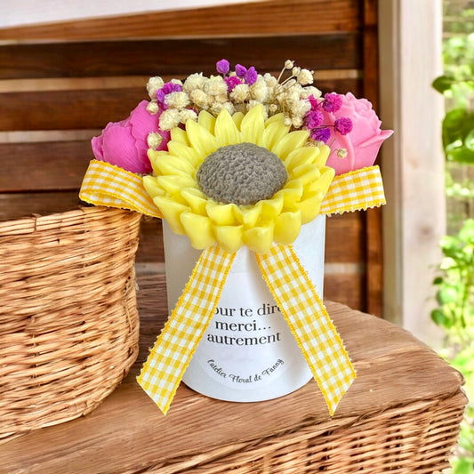 Mini Bouquet “Cœur de Tournesol”” / Taille du bouquet : environ 12-13 cm