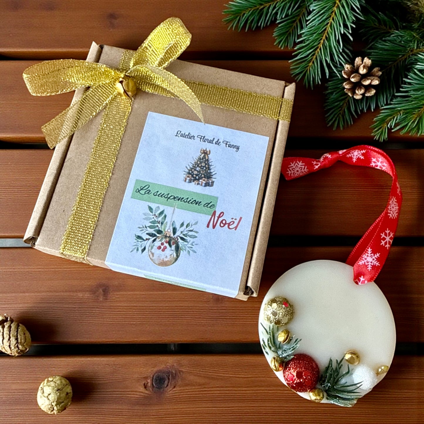 La suspension parfumée de Noël – Parfum au choix