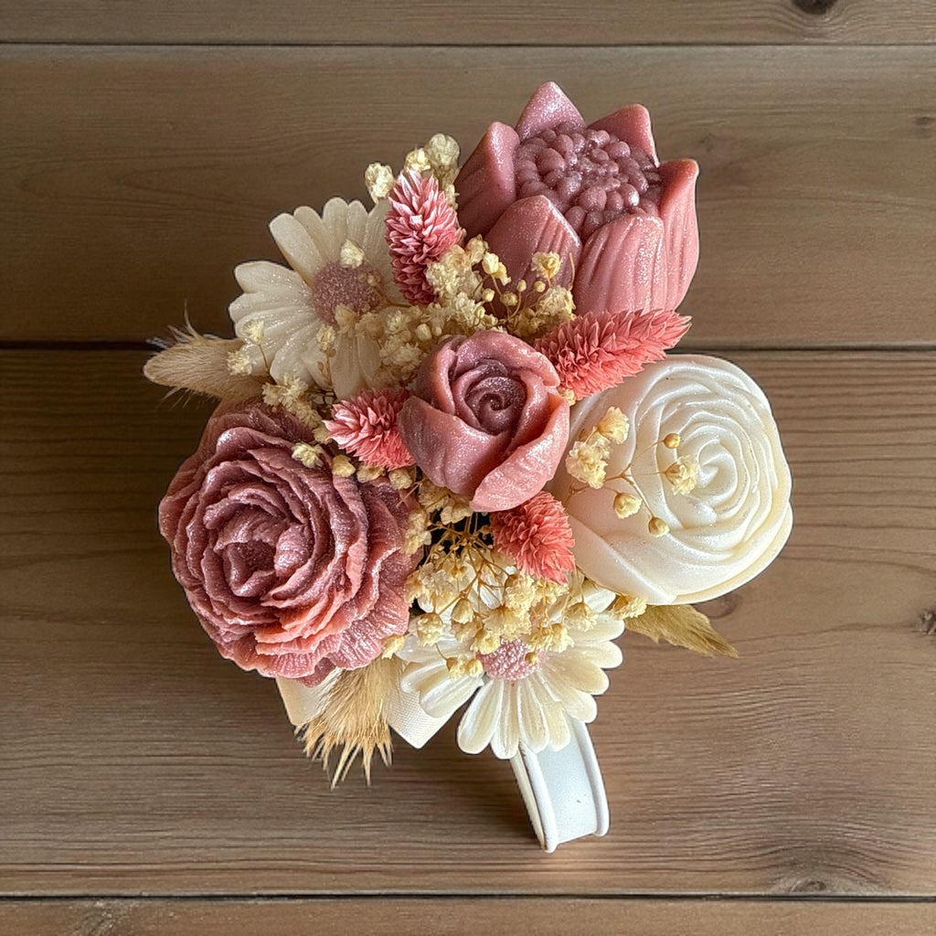 Charme Rustique en Fleurs rose terre cuite et blanc