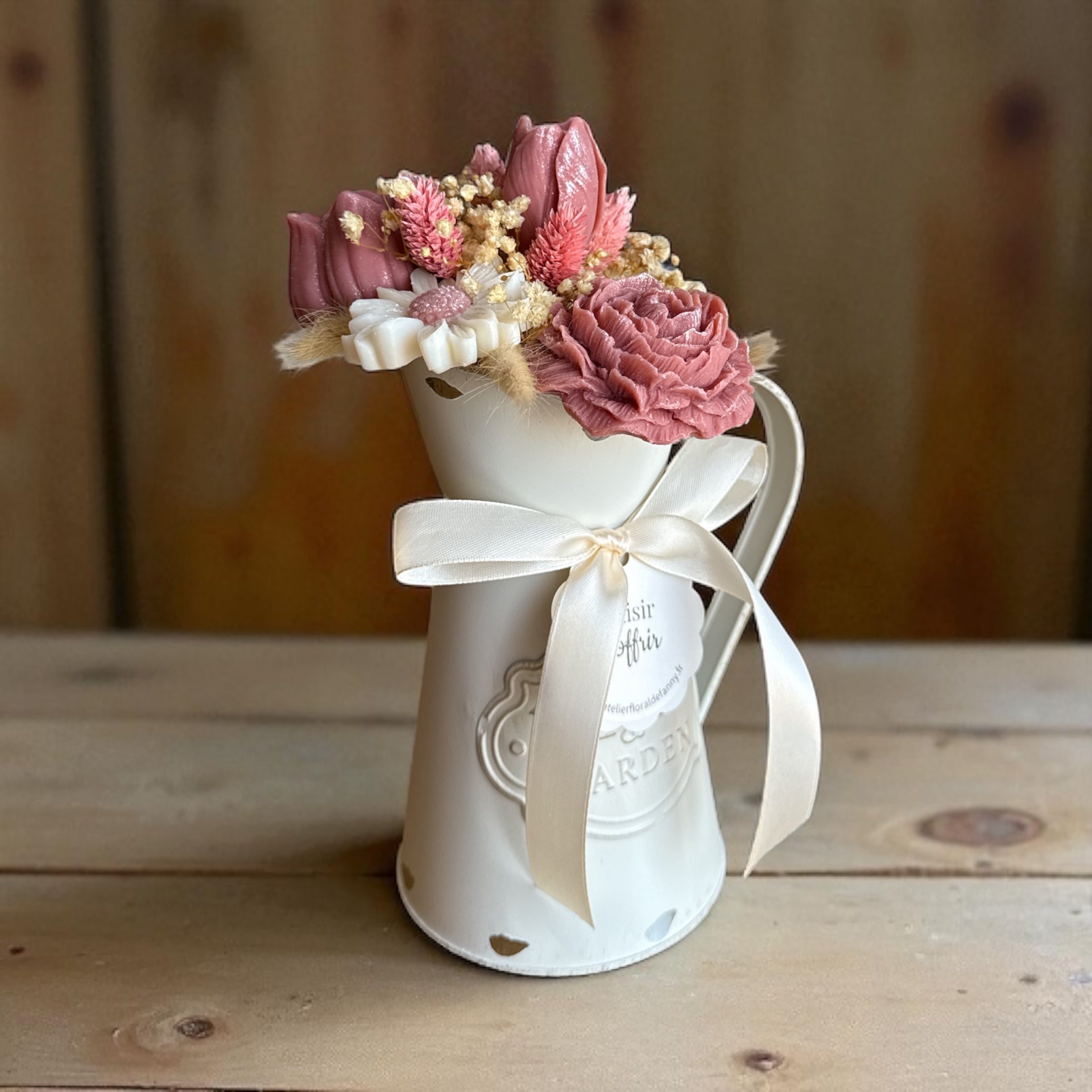 Charme Rustique en Fleurs rose terre cuite et blanc