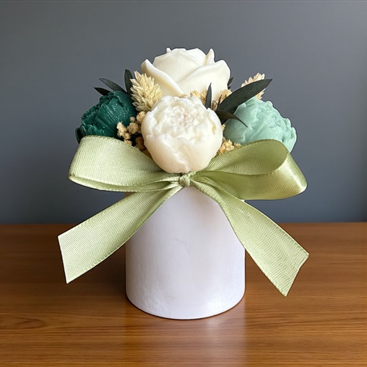 Mini Bouquet “Les Murmures du Vert” / Taille du bouquet : environ 12-13 cm