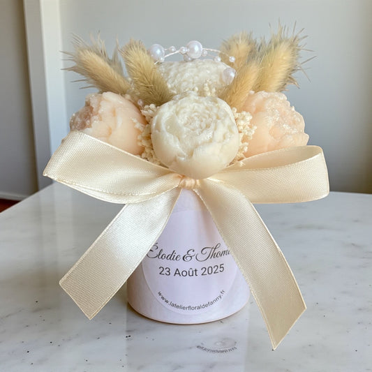 Mini Bouquet “L’Élégance d’un Jour” / Taille du bouquet : environ 12-13 cm