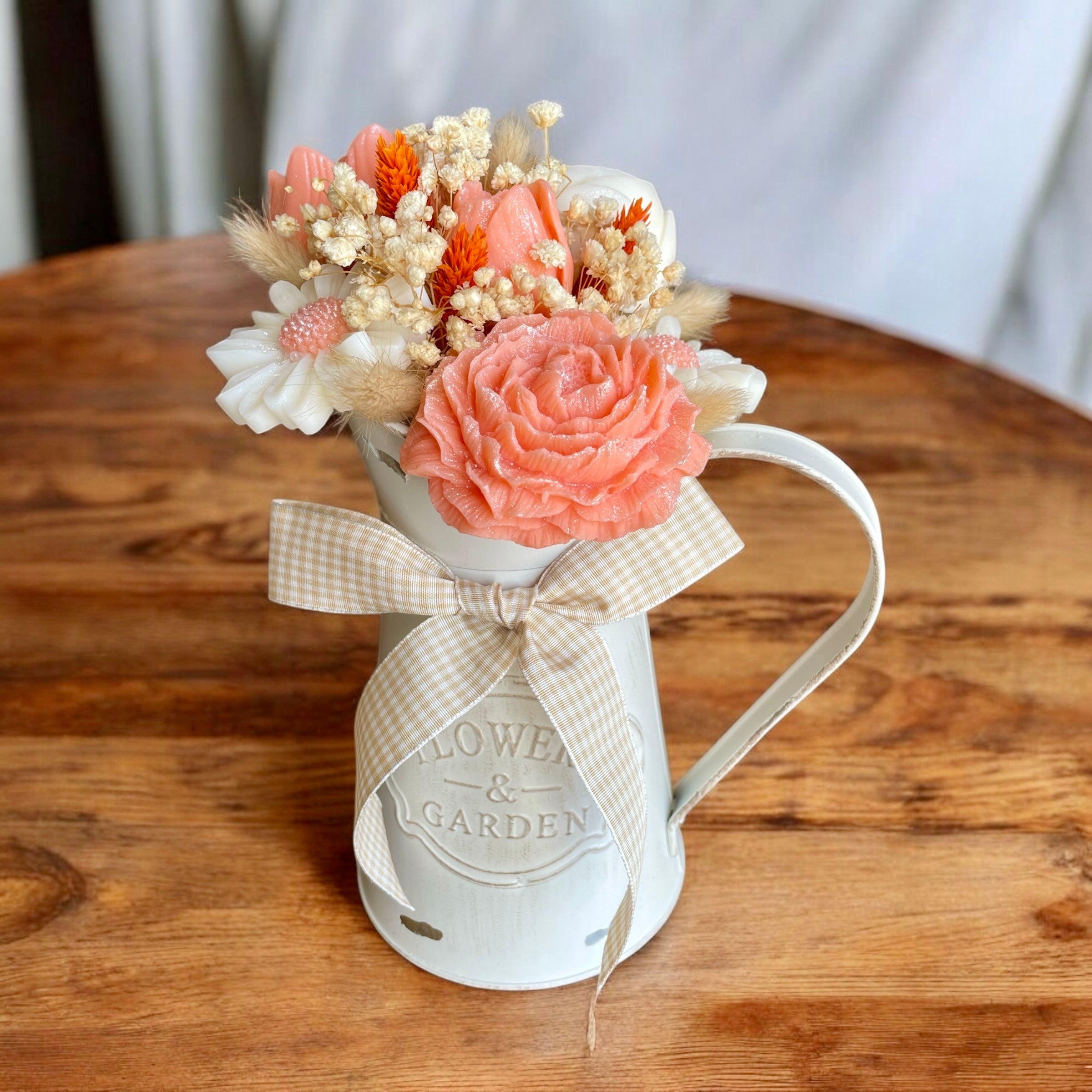Charme Rustique en Fleurs orange et blanc
