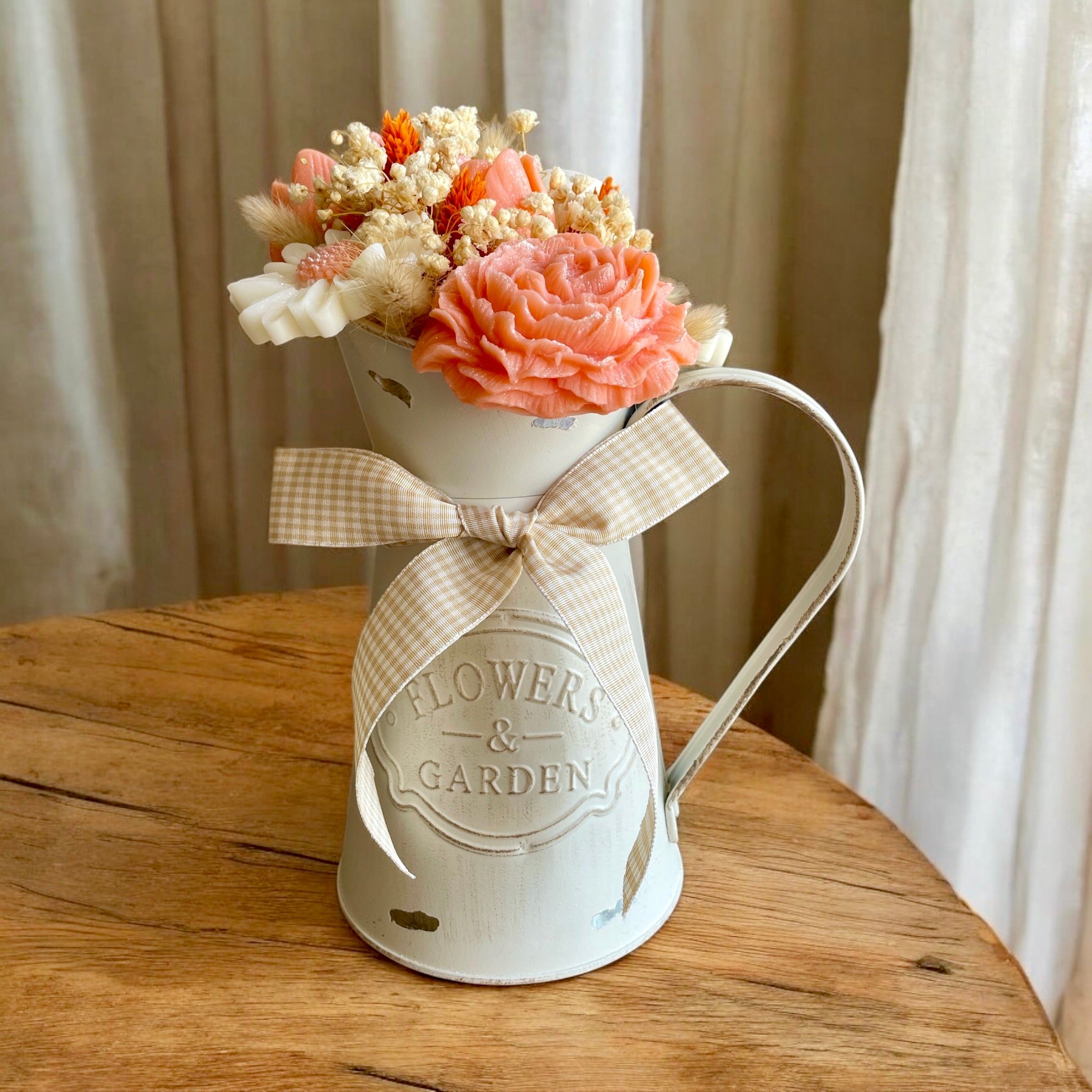 Charme Rustique en Fleurs orange et blanc