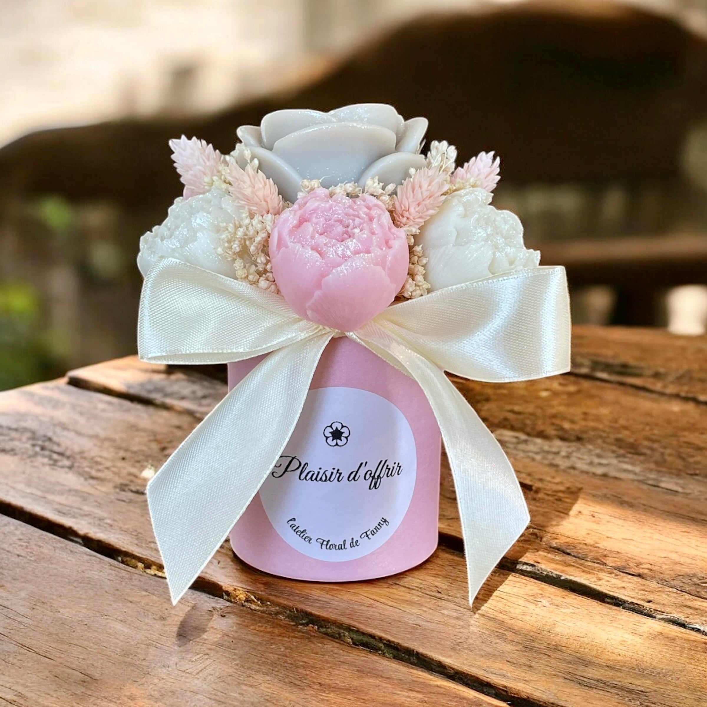 Mini Bouquet “Éclat de Tendresse” / Taille du bouquet : environ 12-13 cm